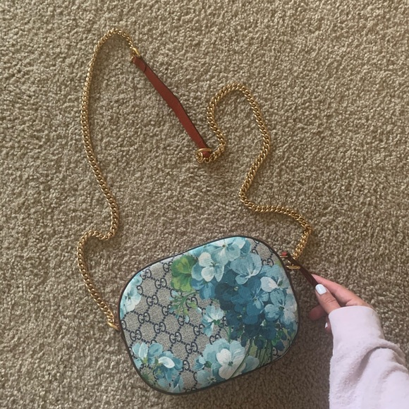 Gucci Handbags - Gucci bloom crossbody